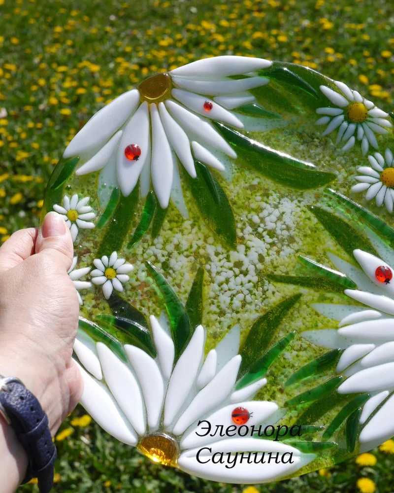 Тарелка стеклянная фьюзинг Ромашки