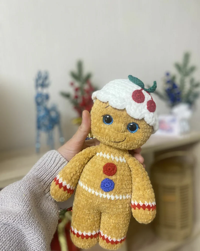 Вязаный пряничный человечек амигуруми