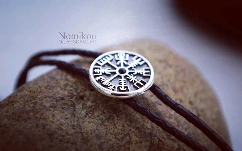 Браслет Vegvisir - Рунический компас — Основной