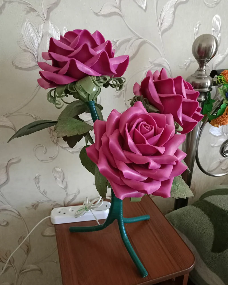 Ночник КУСТ из 3-х РОЗ из изолона