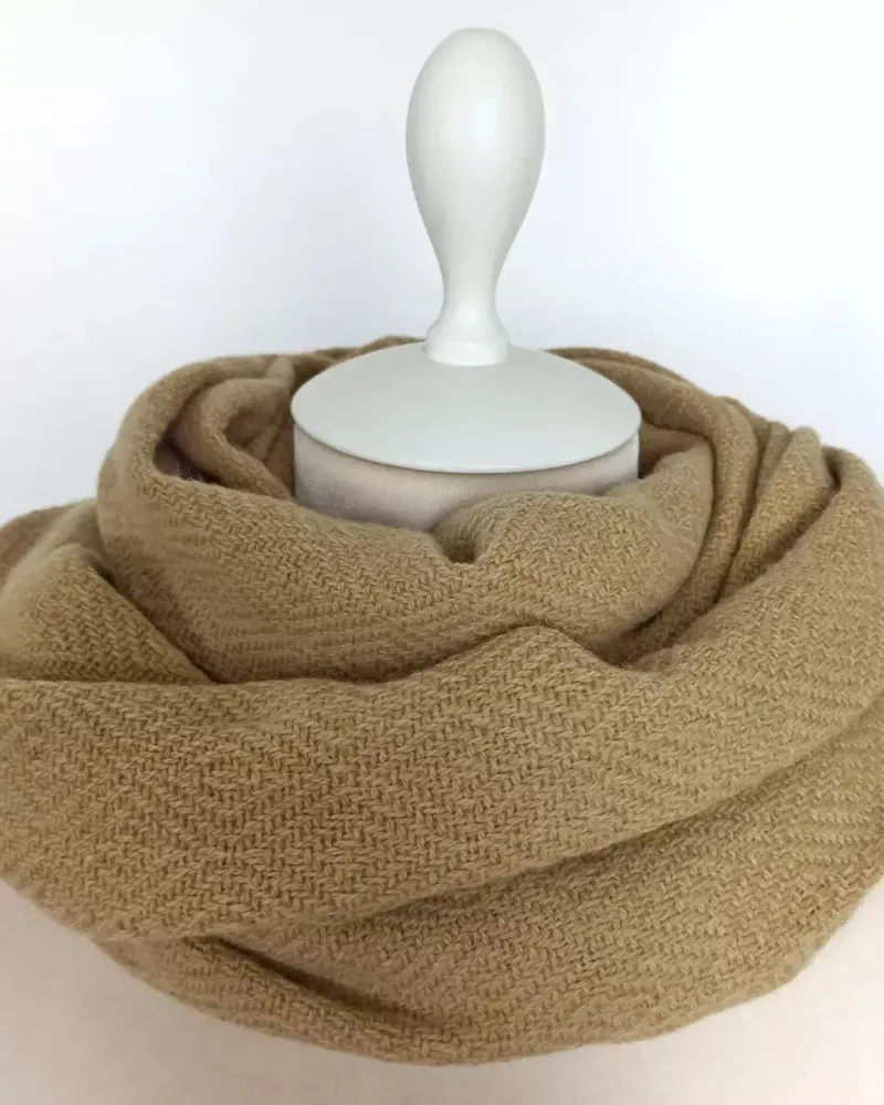 Палантин ручного ткачества, песочный, 47×192 см