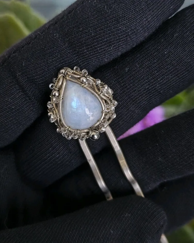Шпилька для волос с лунным камнем, заколка "Moon flower" — голубой — Лунный камень