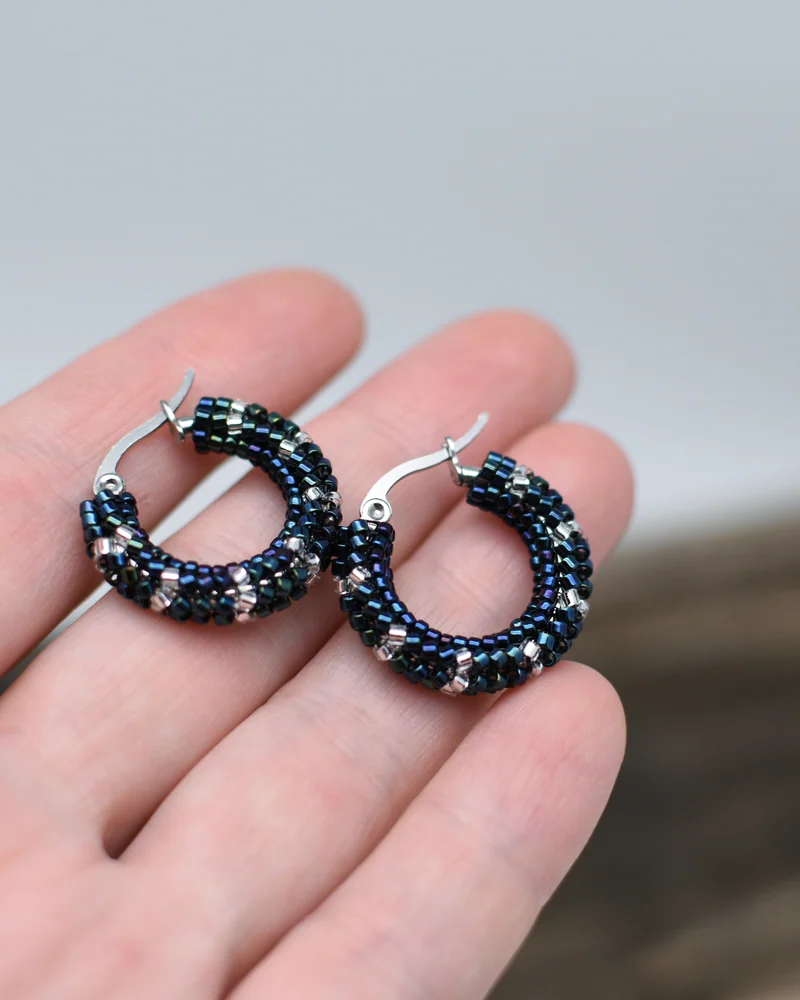 Серьги-кольца из бисера — Тёмно-синий