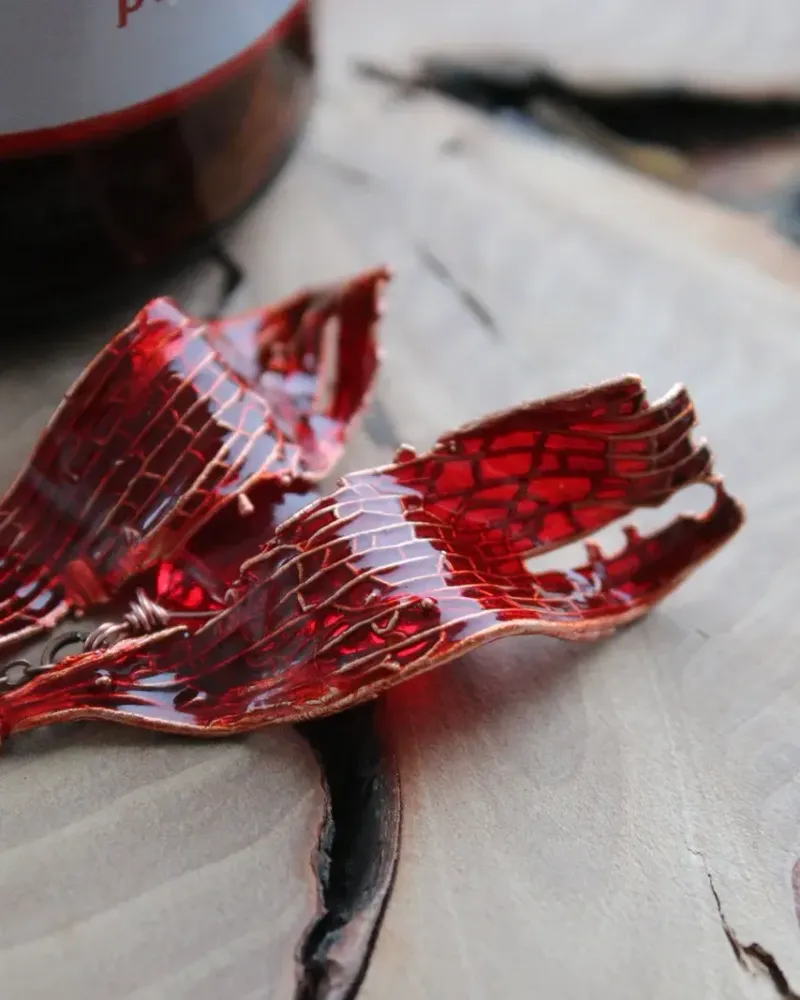 Яркие серьги из рускуса со стеклом