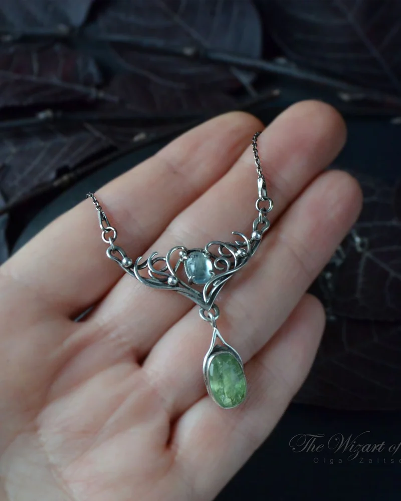 Колье Elven c аквамарином и мятным кианитом (зеленый камень)