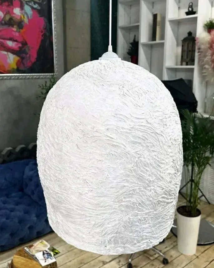 Белый рельефный подвесной светильник — 45×40 см
