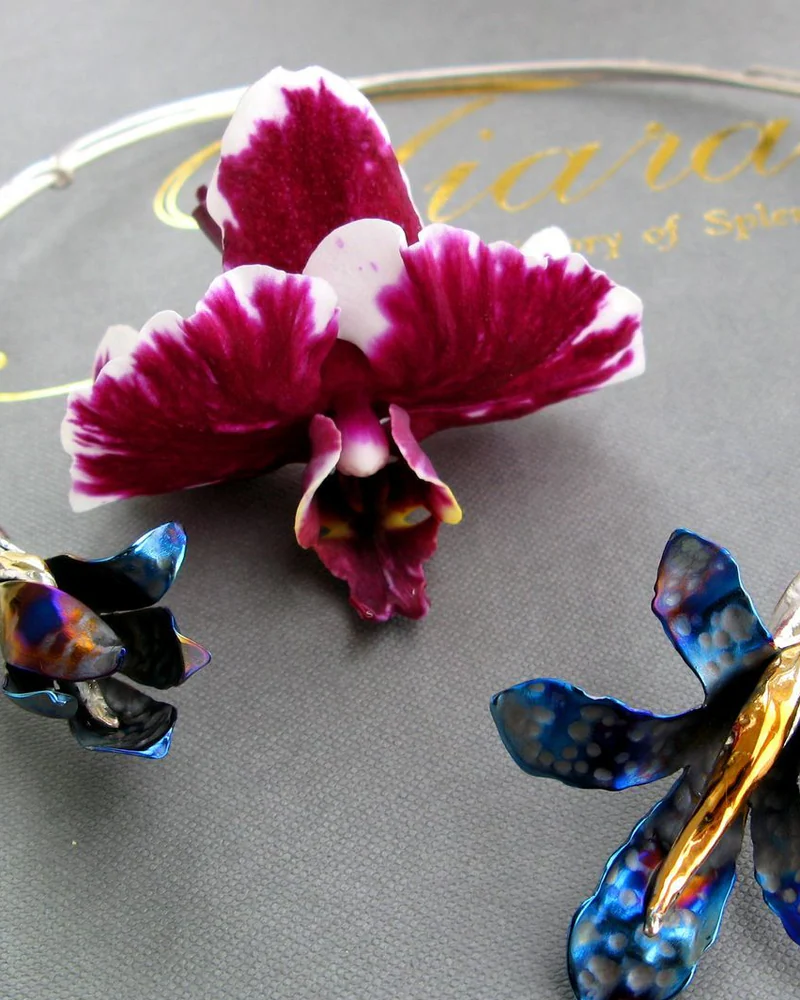 Колье "Black orchids"