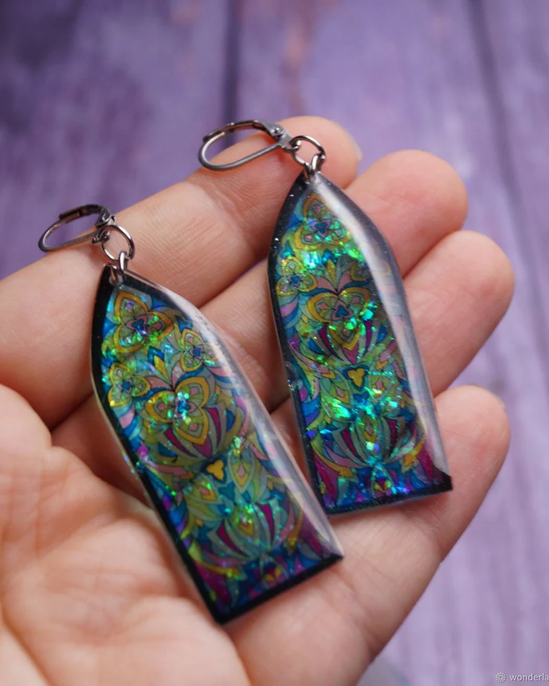 Серьги готическое витражное окно