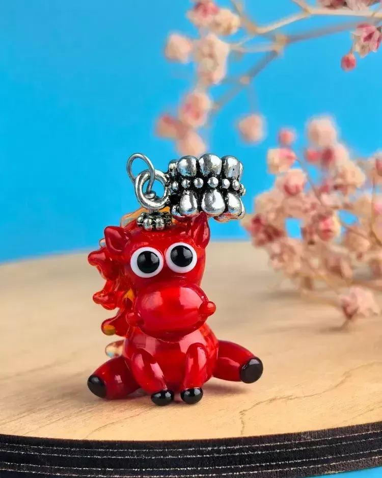 Ёлочная игрушка стеклянная лошадка подвеска красная Лошадь — Высота 20 мм